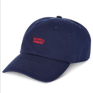 Levi’s dad hat